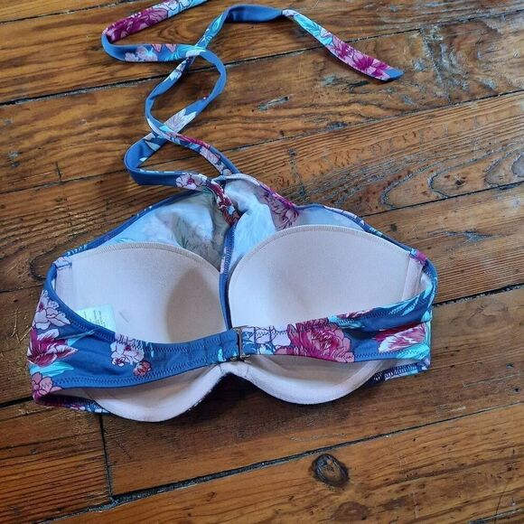 Padded Swim Top - Picture 2 of 3